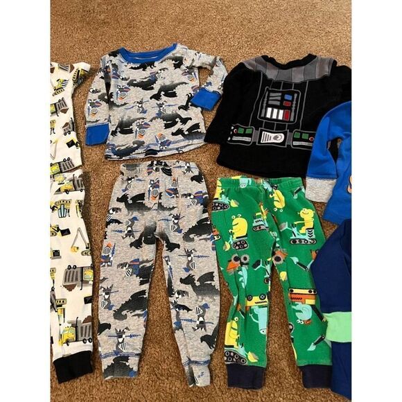 Mega Bundle Baby Boy Pajamas Sz 12 m Carters • 14 pieces total •4 matching sets - Picture 3 of 5